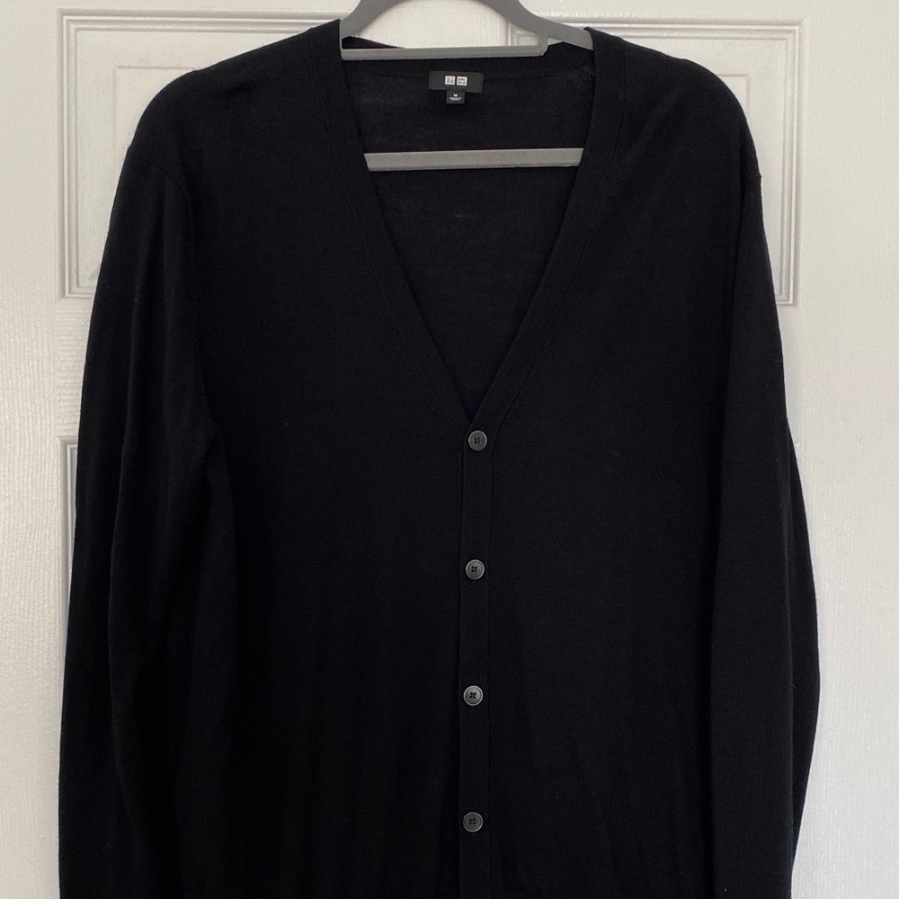 UNIQLO 100% WOOL Cardigan